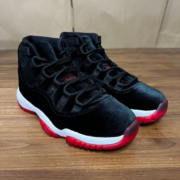 Jordan 11 Retro Bred Velvet DB5457-061 Women's 6.5 Luxury Basketball Sneakers - Picture 2 of 12